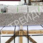 Ступени гранитные G361 Чайнес Роза Бета 1500x320x20 мм полировка