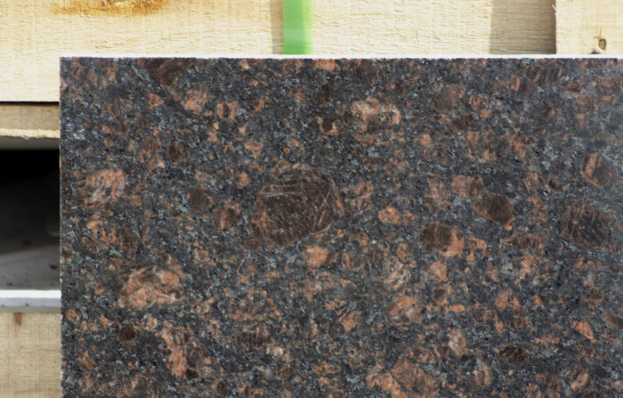 Плитка гранитная Tan Brown 600x300x18 мм полированная — изображение 3