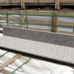 Ступени гранитные G361 Чайнес Роза Бета 1200x350x20 мм термообработка