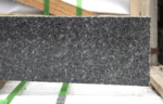 Подступенок гранитный G654 Sesame Black 1800x150x20 мм полированный — изображение 2